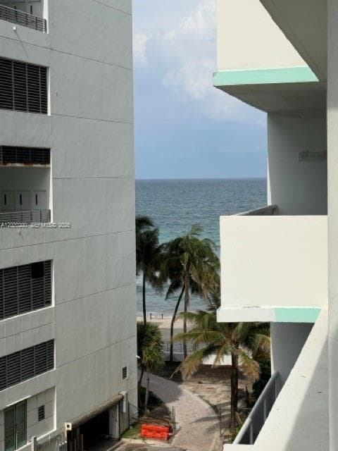 3725 Ocean Dr 615 photo 3