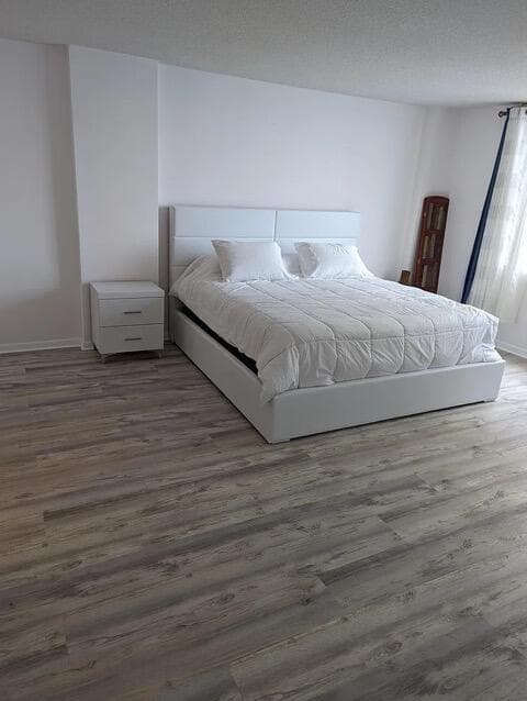 5440 N Ocean Drive 705 photo 9