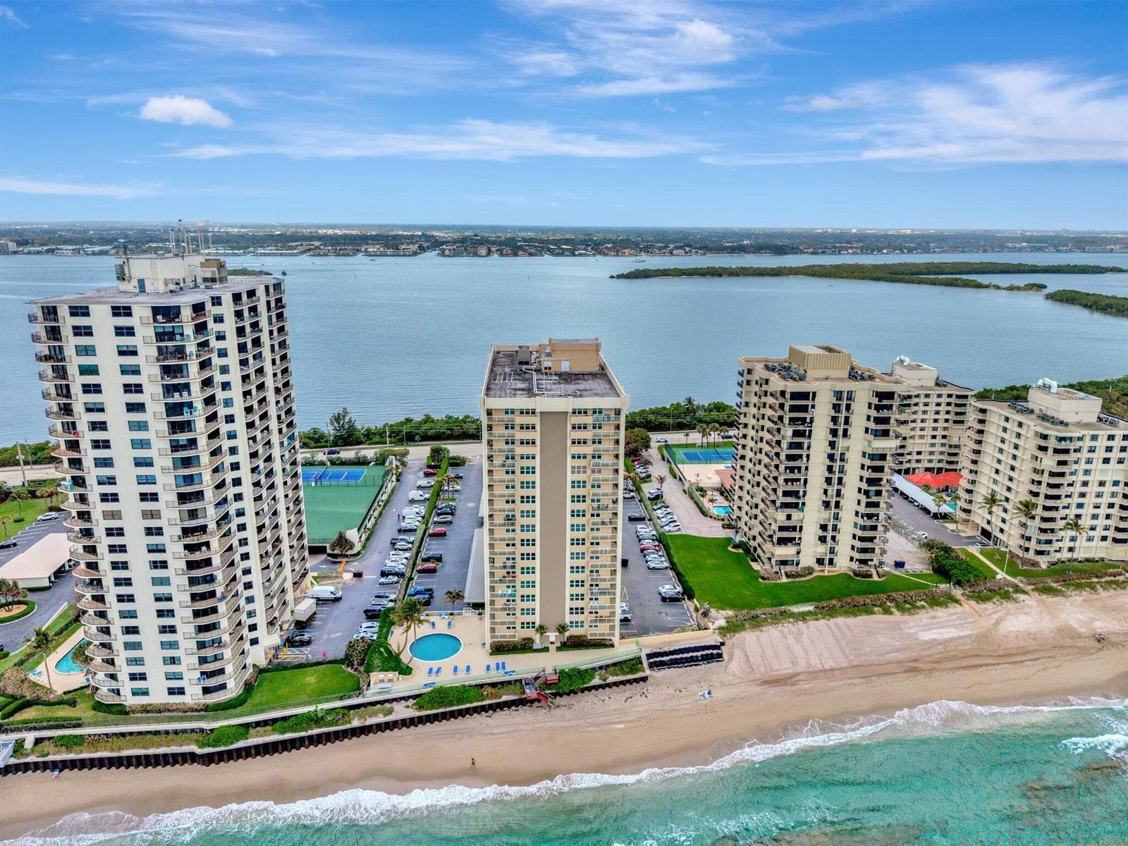 5440 N Ocean Drive 705 photo 25