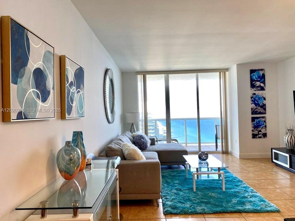 1830 S Ocean Dr 4810 photo 23