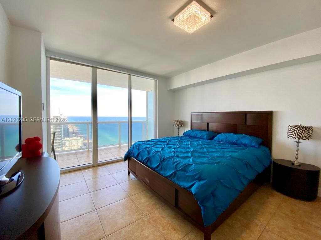 1830 S Ocean Dr 4810 photo 13