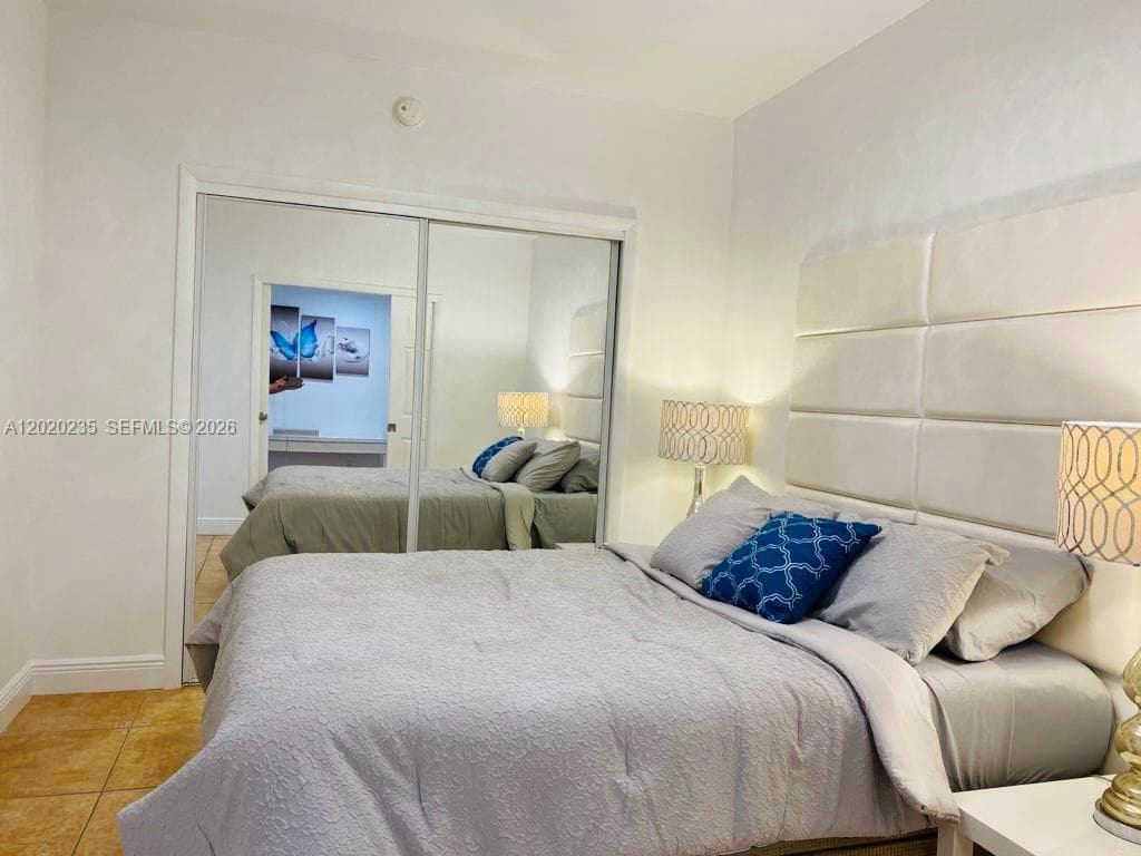 1830 S Ocean Dr 4810 photo 16