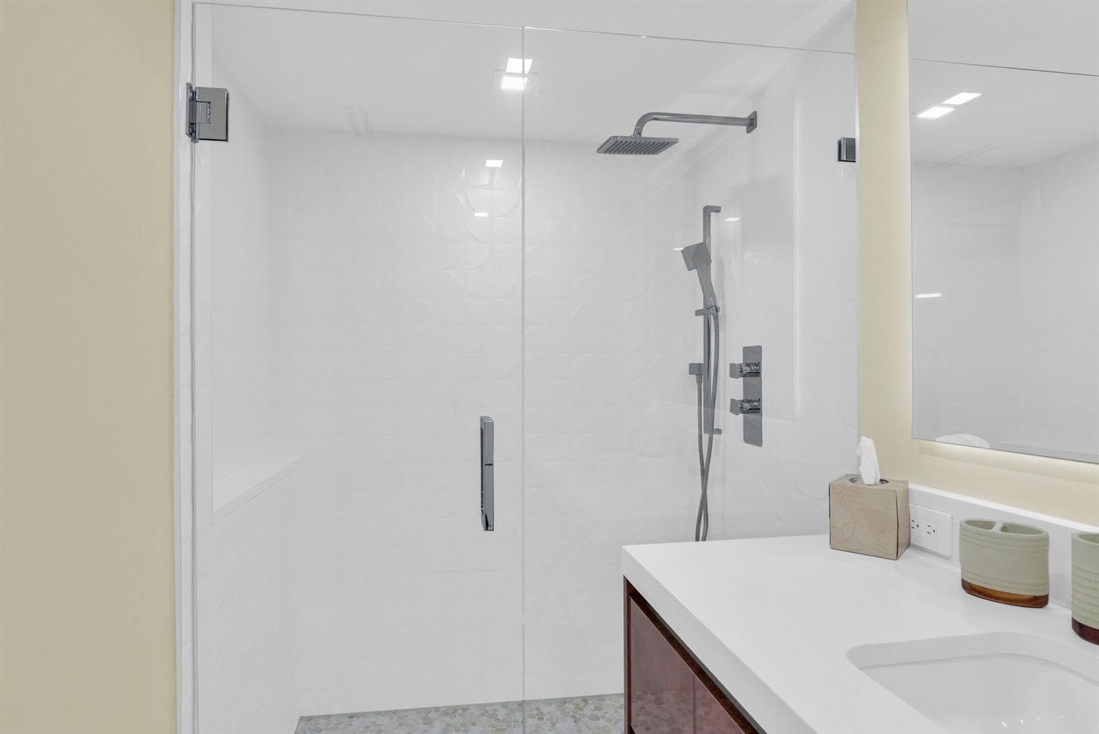 550 S Ocean Boulevard 1009 photo 23