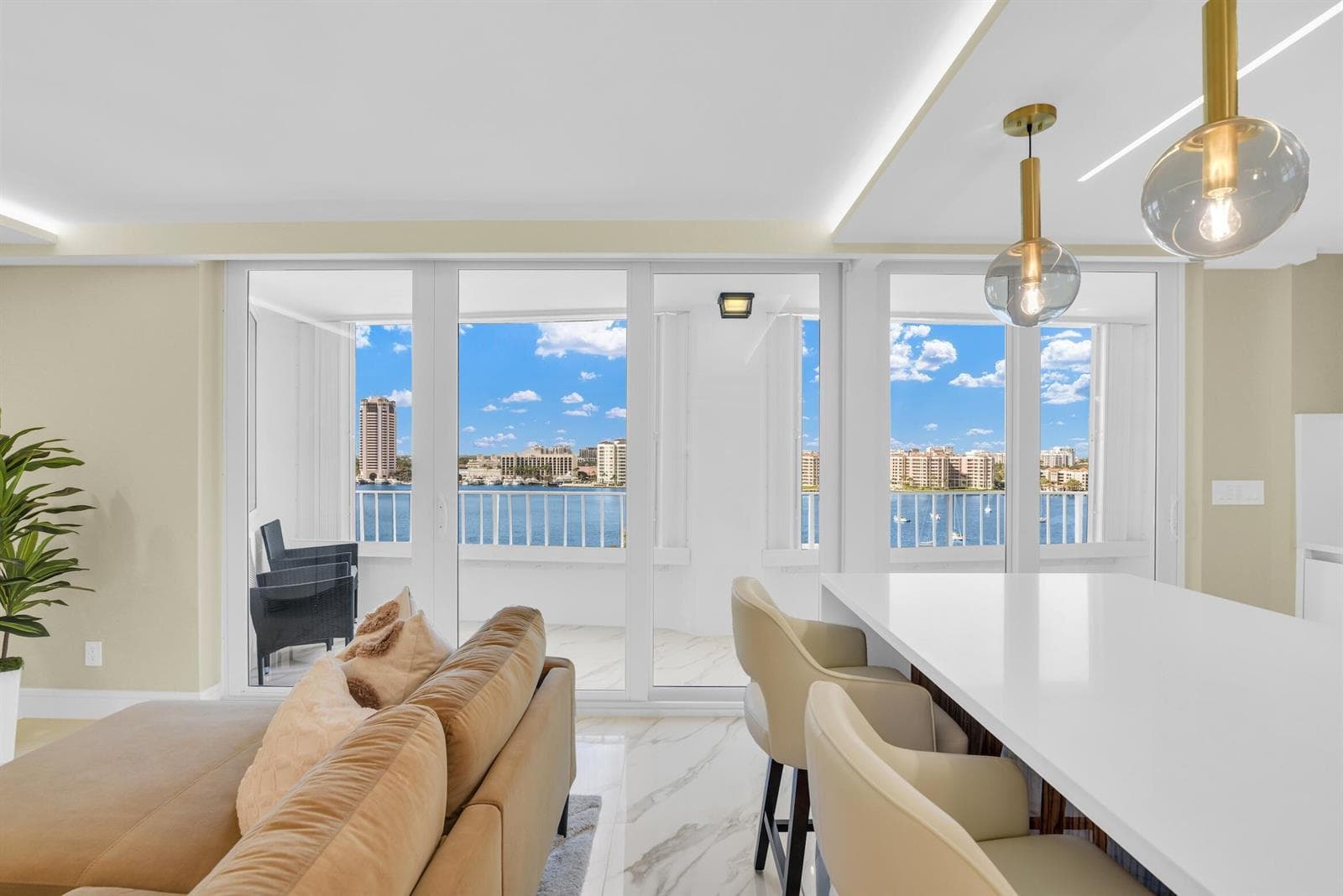 550 S Ocean Boulevard 1009 photo 2