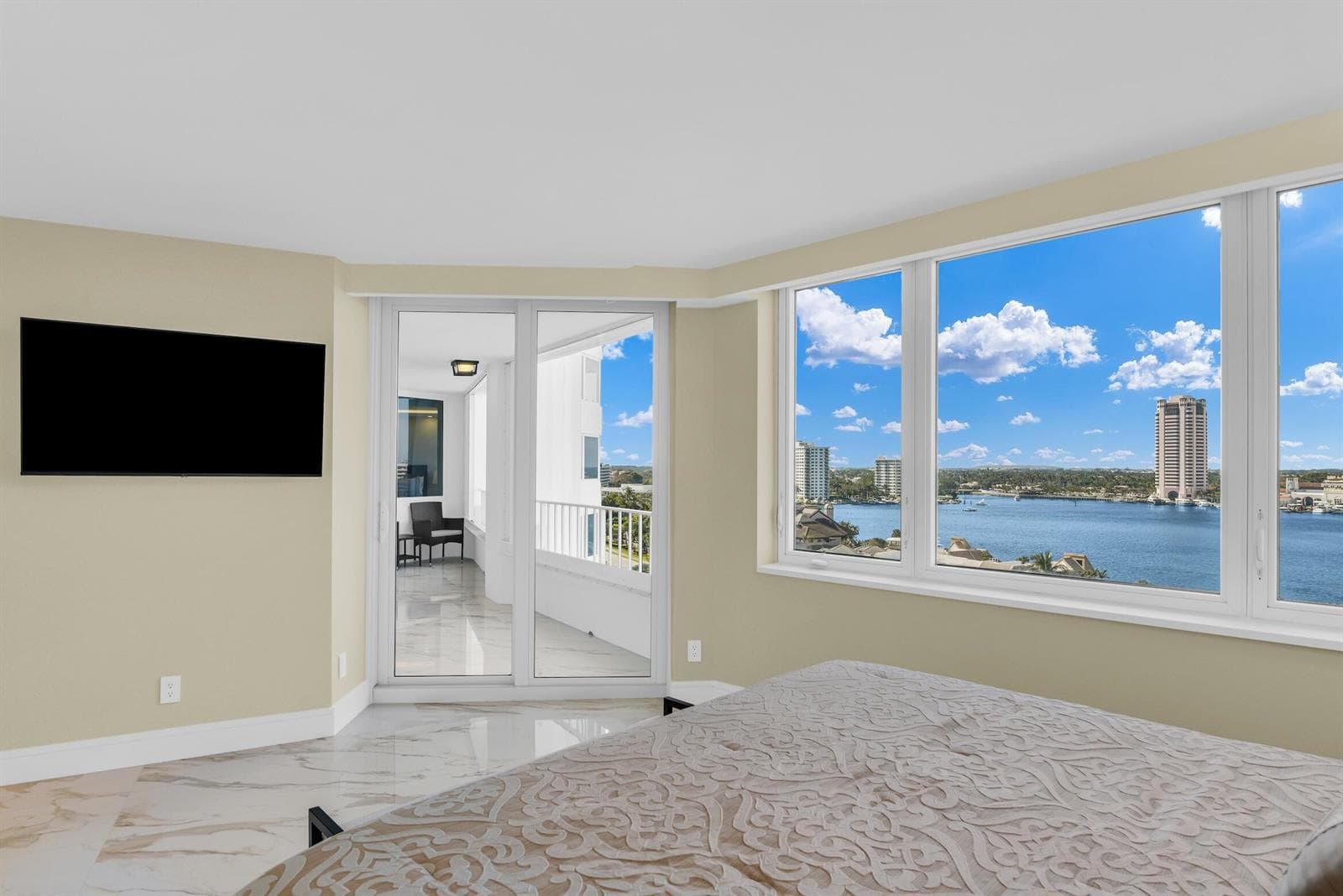 550 S Ocean Boulevard 1009 photo 19