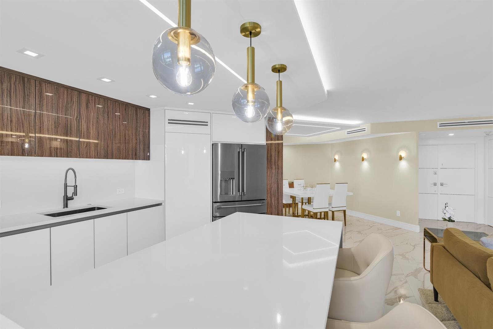 550 S Ocean Boulevard 1009 photo 8