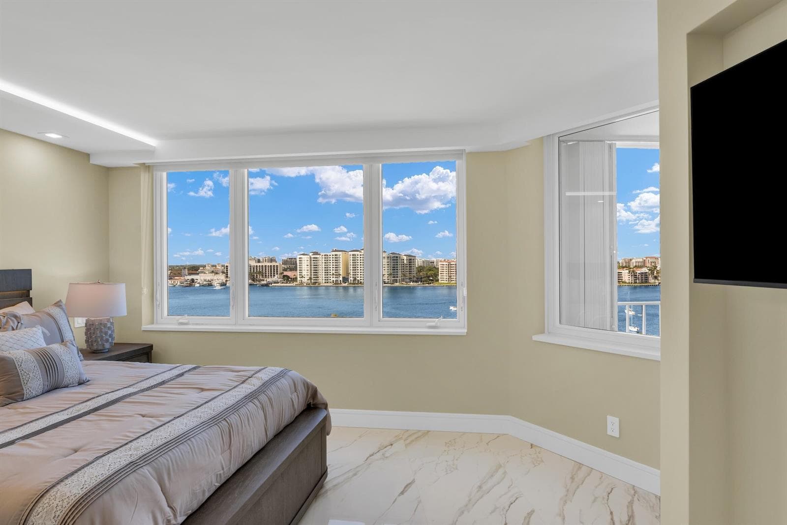 550 S Ocean Boulevard 1009 photo 25