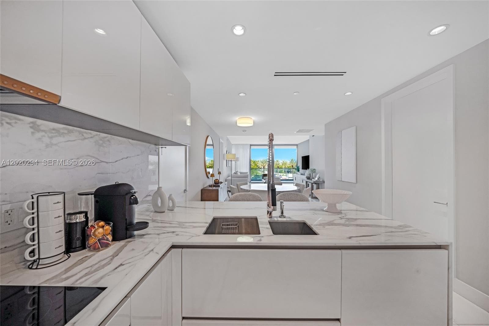 10201 Collins Ave 305 photo 12