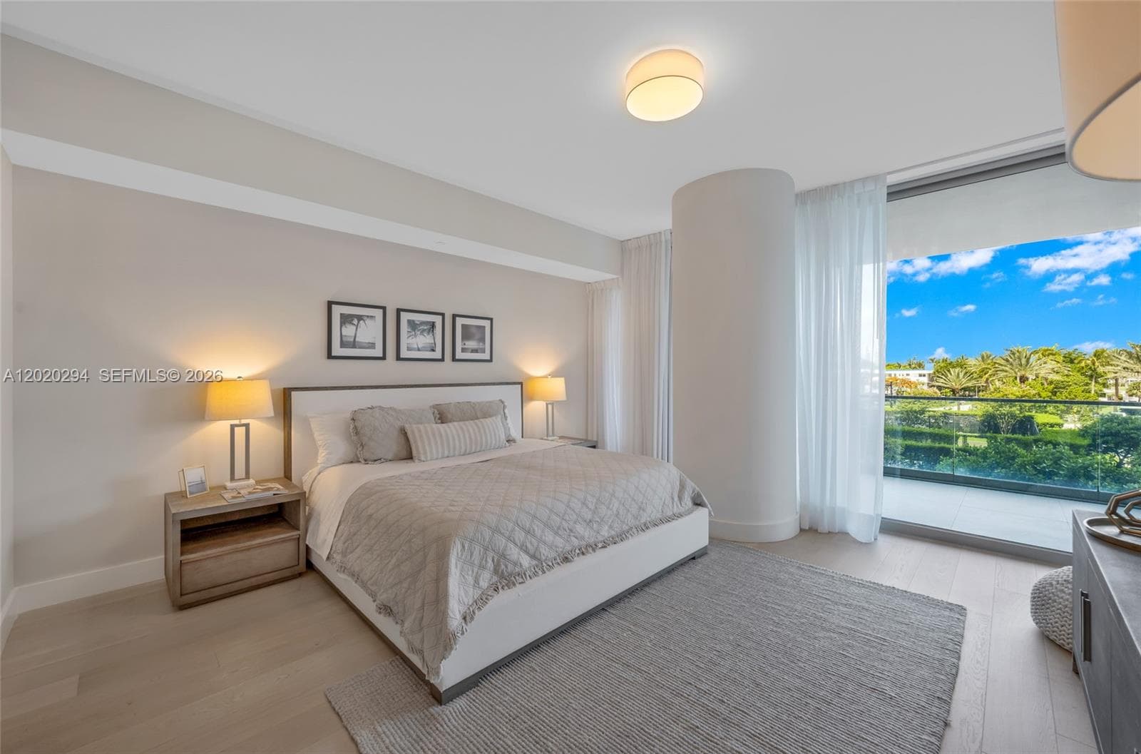 10201 Collins Ave 305 photo 22