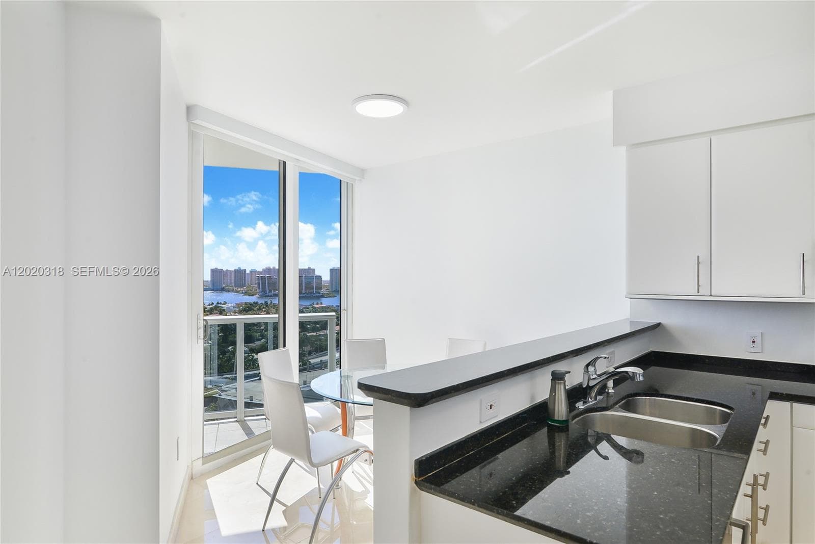 19333 Collins Ave 1907 photo 12