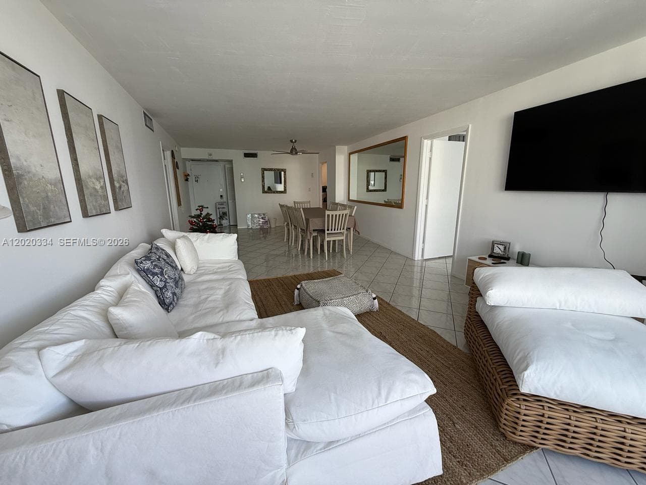 6039 Collins Ave 1236 photo 4