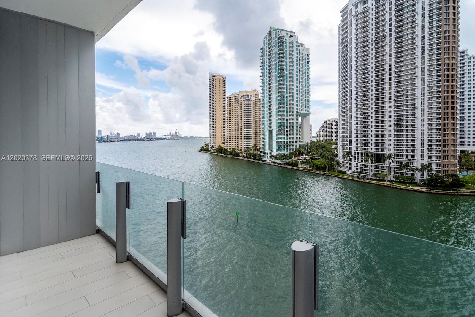300 Biscayne Boulevard Way 802E photo 3