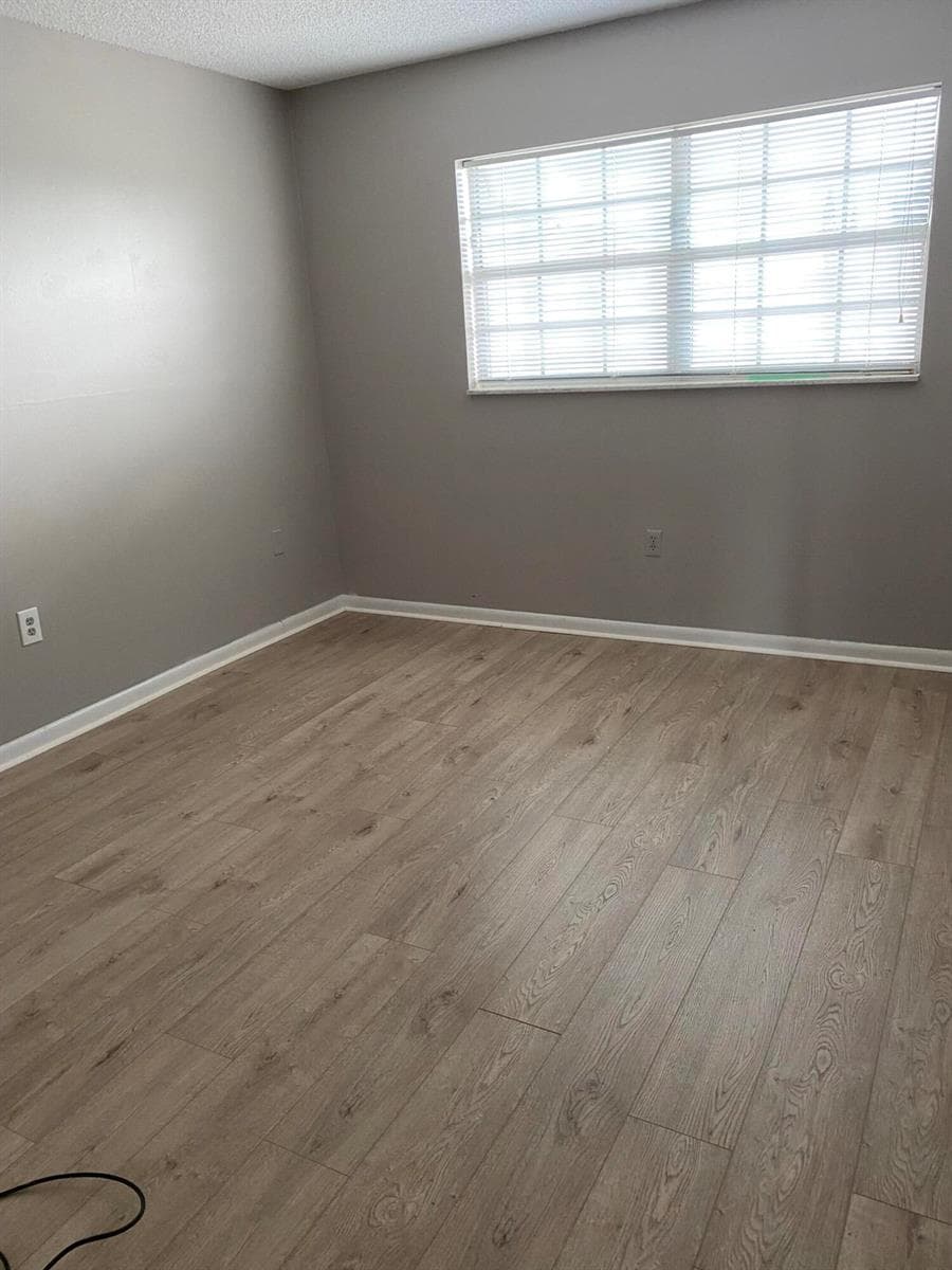 410 Wilma Circle photo 4