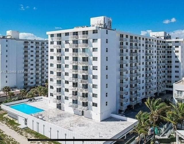 401 Ocean Dr 910 photo 16
