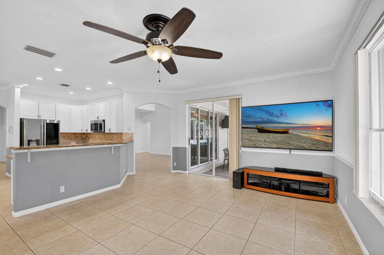 6283 Shadow Tree Lane photo 14
