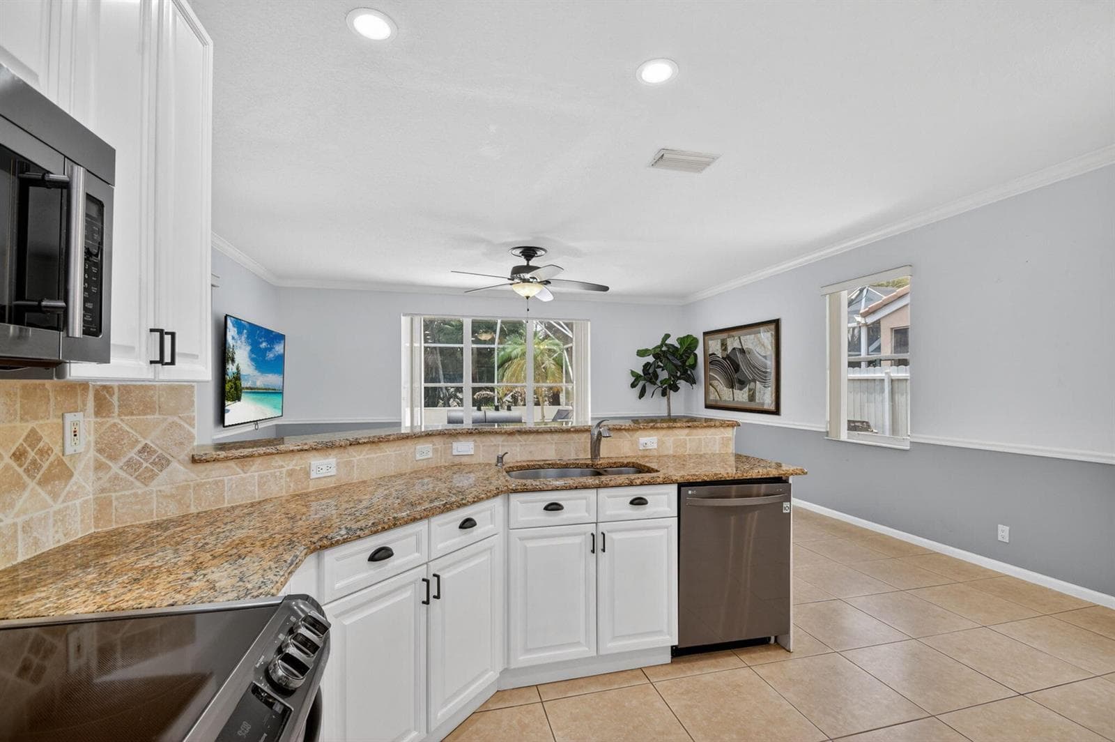 6283 Shadow Tree Lane photo 15
