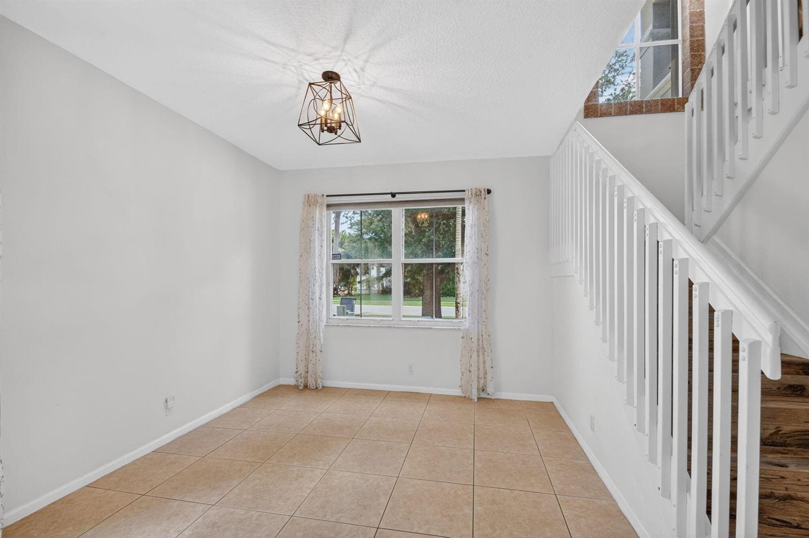 6283 Shadow Tree Lane photo 19