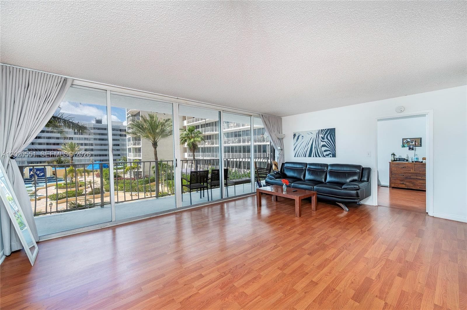 7601 E Treasure Dr 623 photo 8