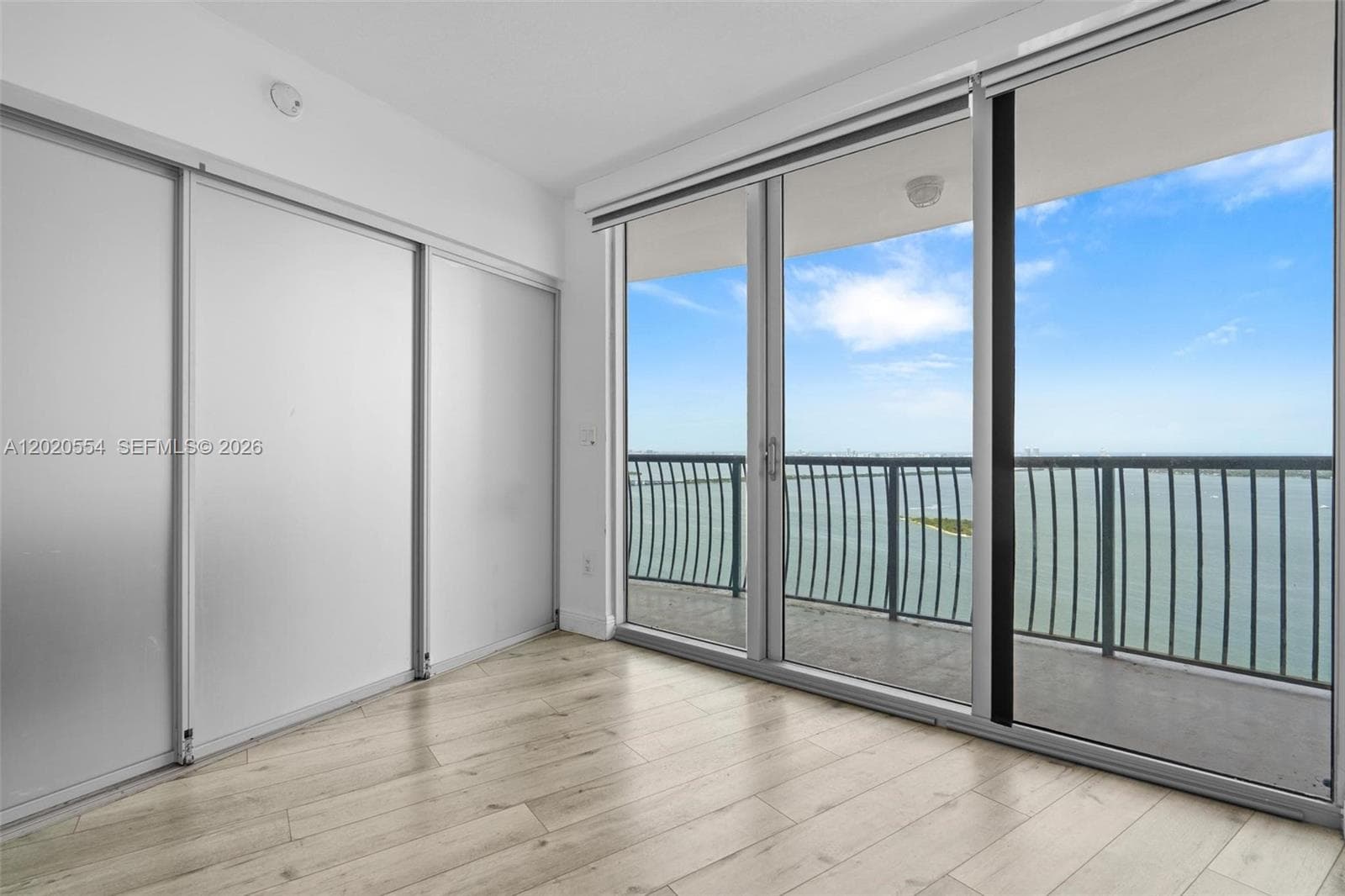 1750 Bayshore Dr 4901 photo 12