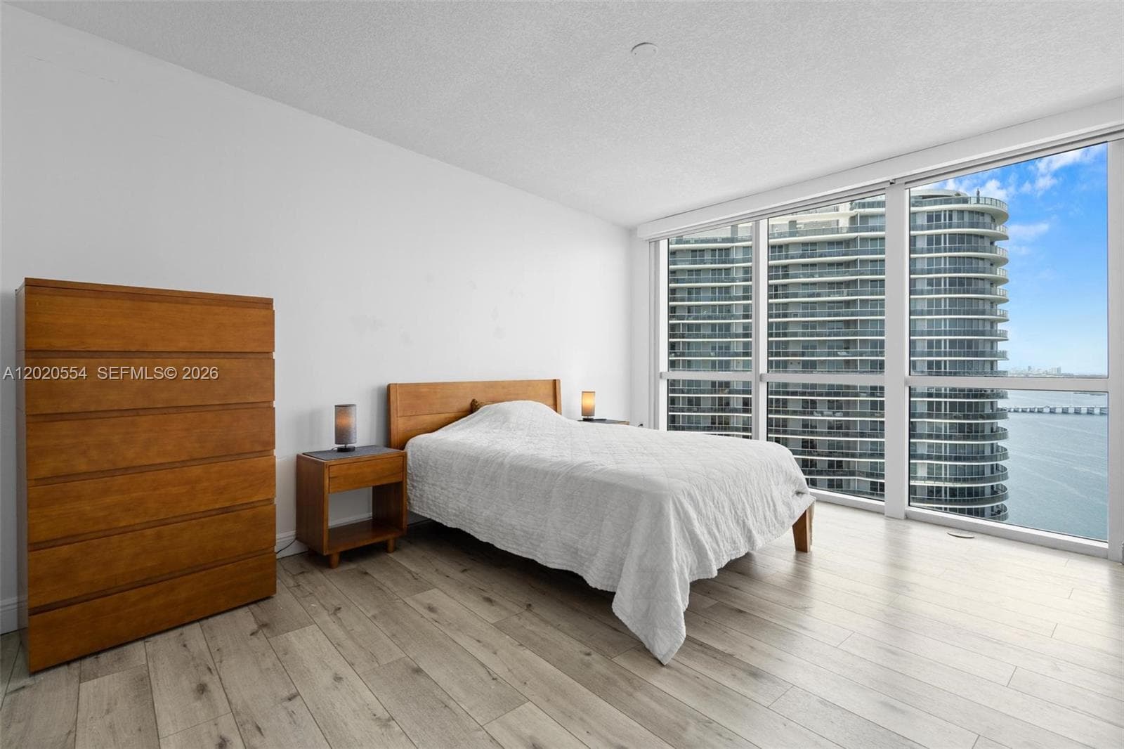 1750 Bayshore Dr 4901 photo 9