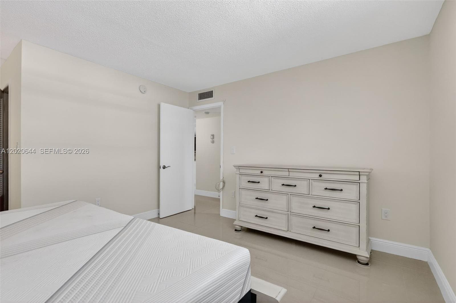 3550 169th St 407 photo 23