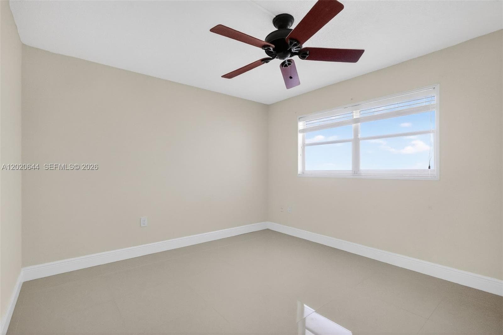 3550 169th St 407 photo 24