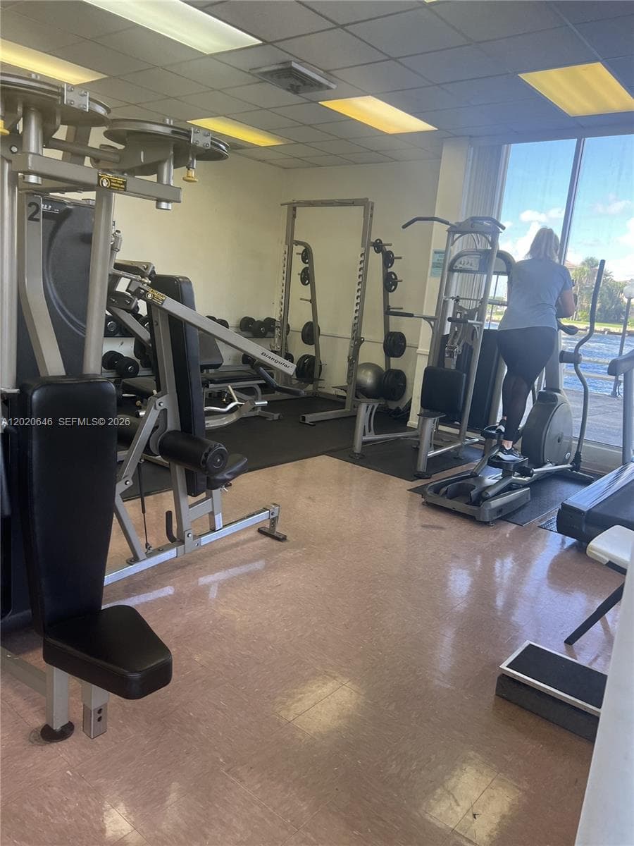 1817 S Ocean Dr 718 photo 17
