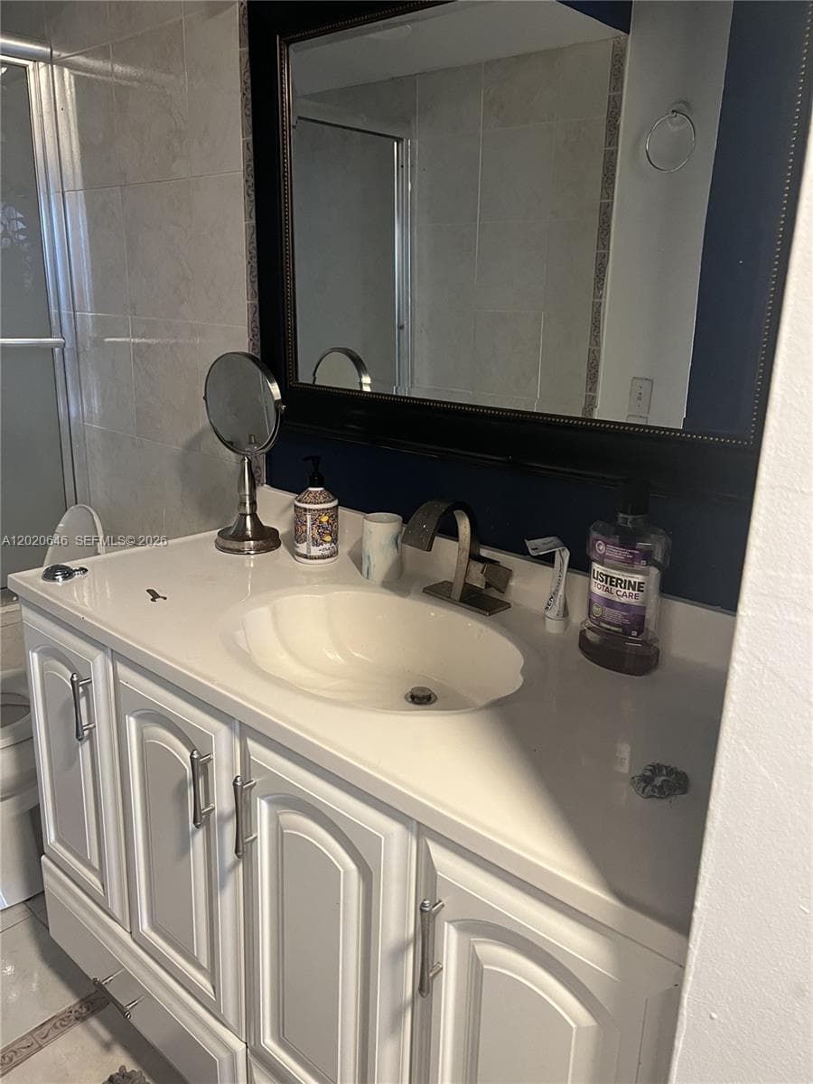 1817 S Ocean Dr 718 photo 10
