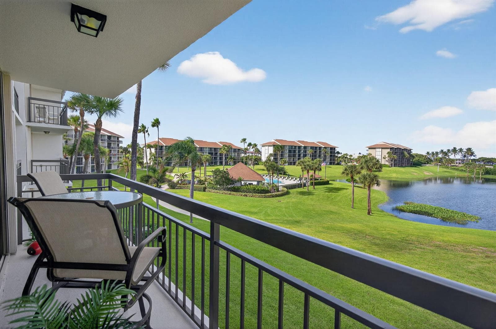501 S Seas Drive 305 photo 4