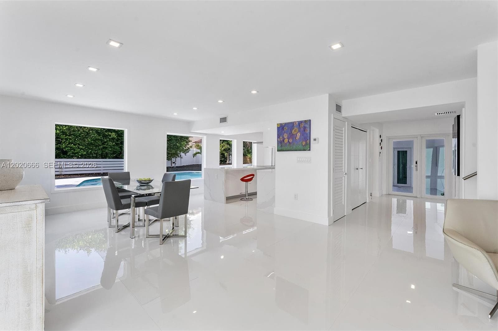 1903 Bay Dr photo 13