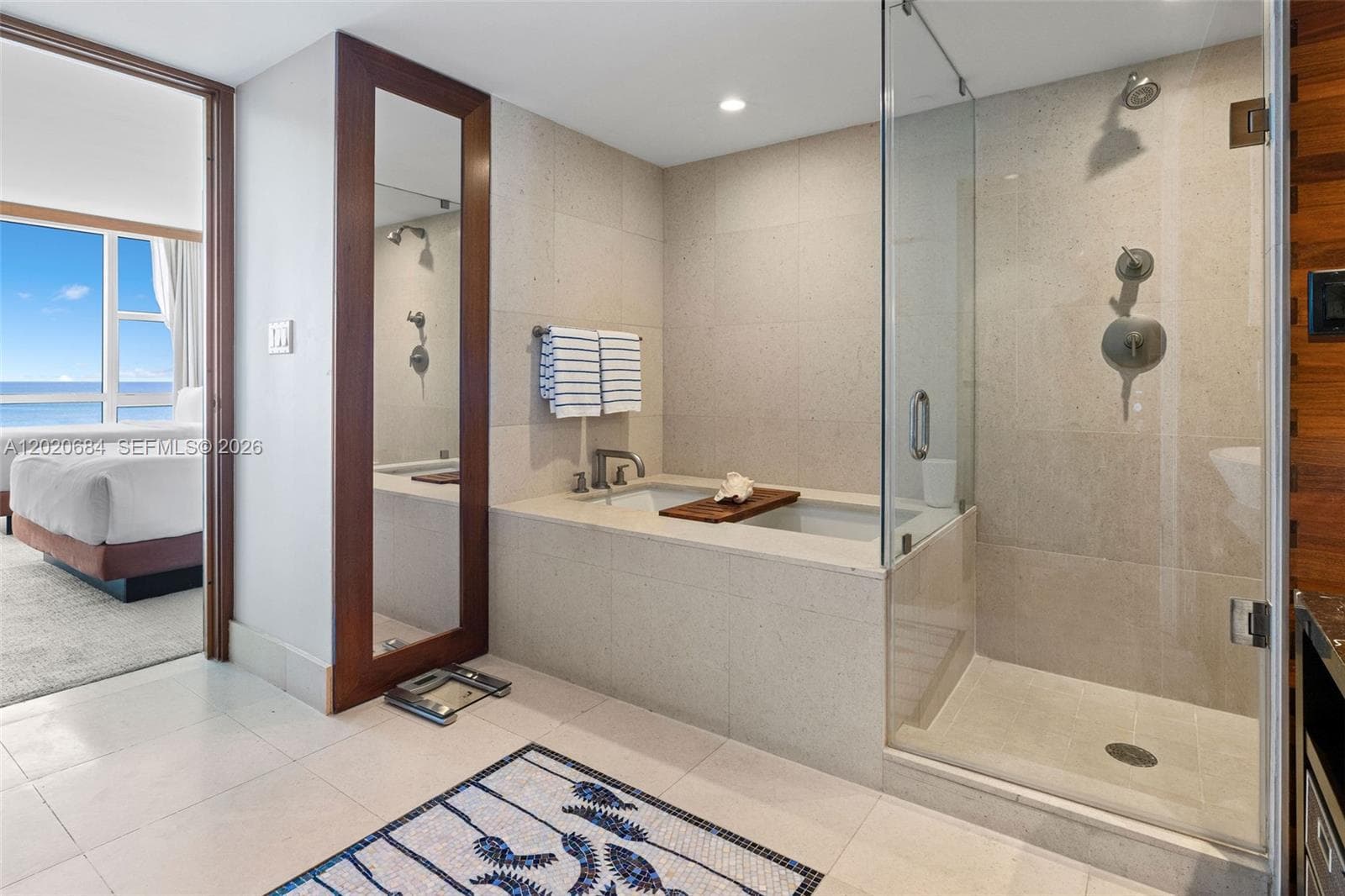 6801 Collins Ave 417 photo 18