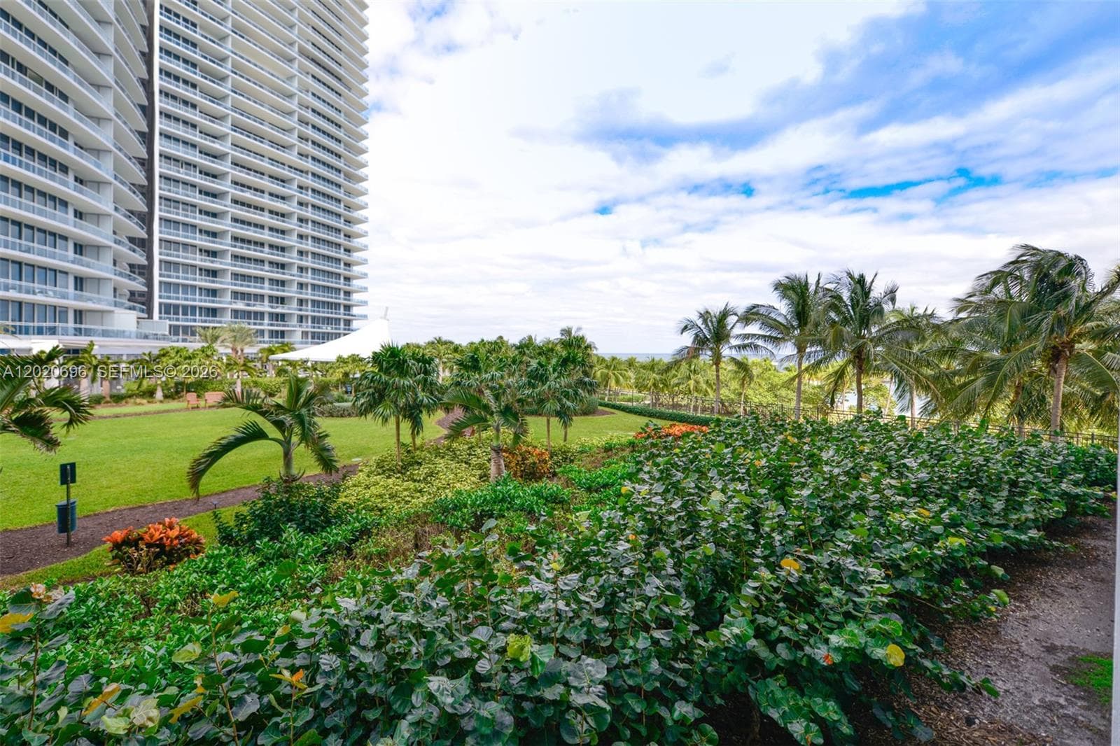 10275 Collins Ave 307 photo 9