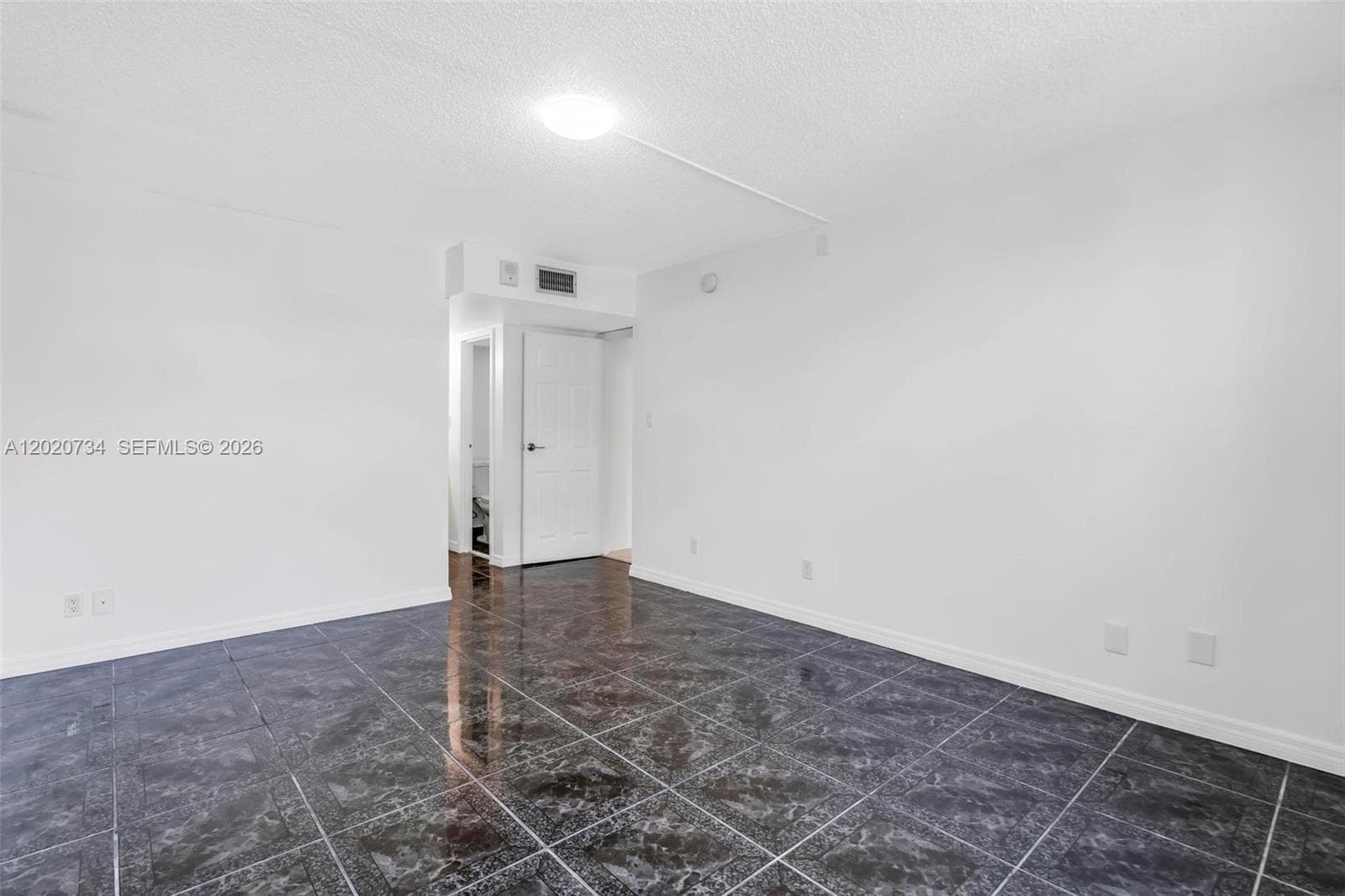 16558 26th Ave 3H photo 9