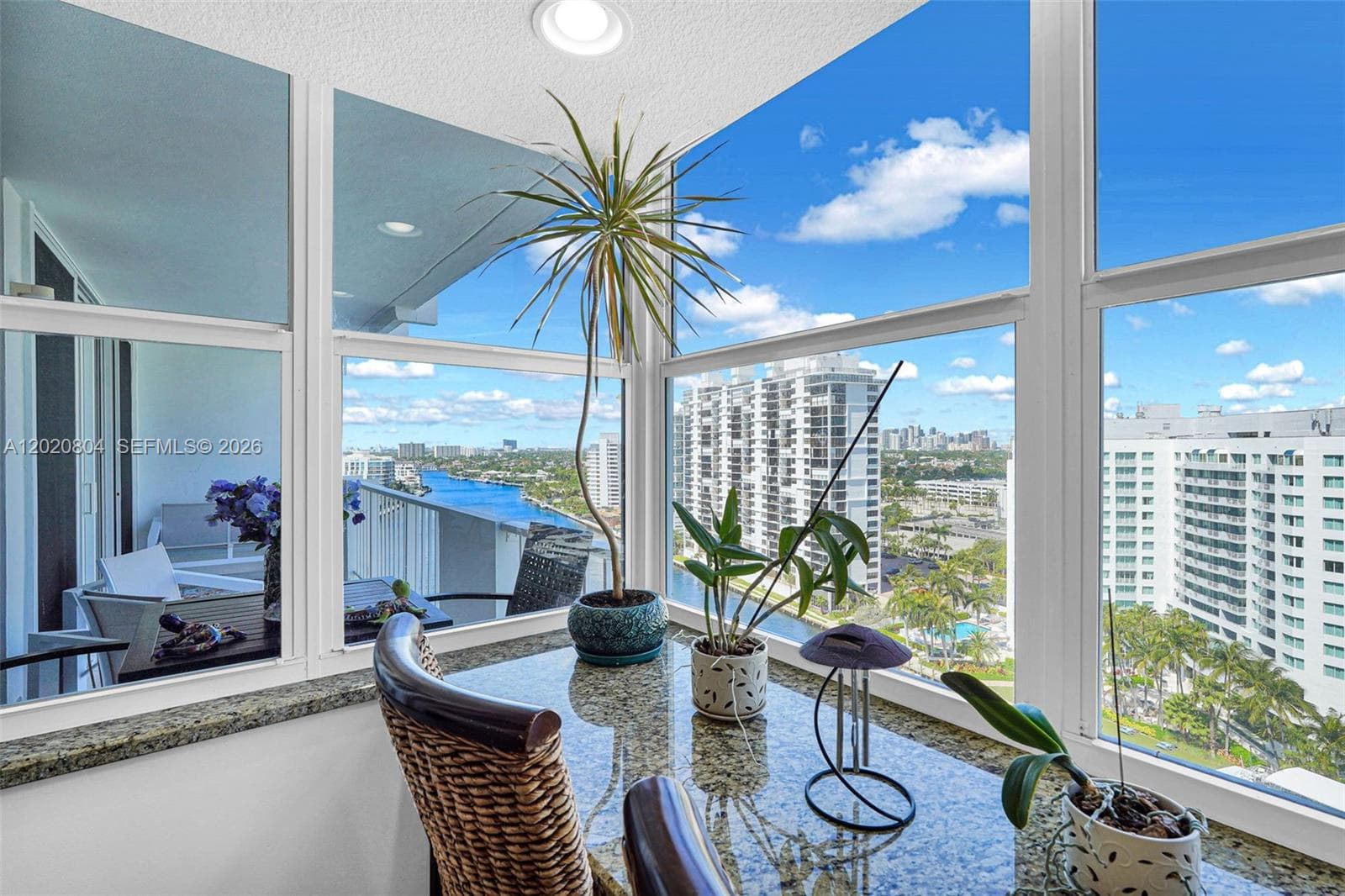 2800 E Sunrise Blvd 17E photo 2
