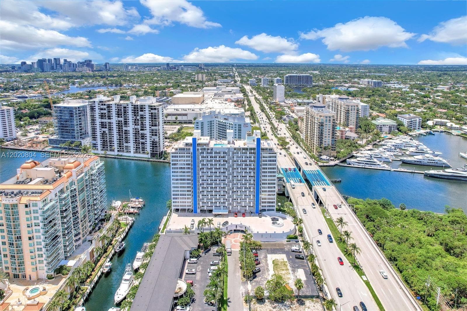2800 E Sunrise Blvd 17E photo 4