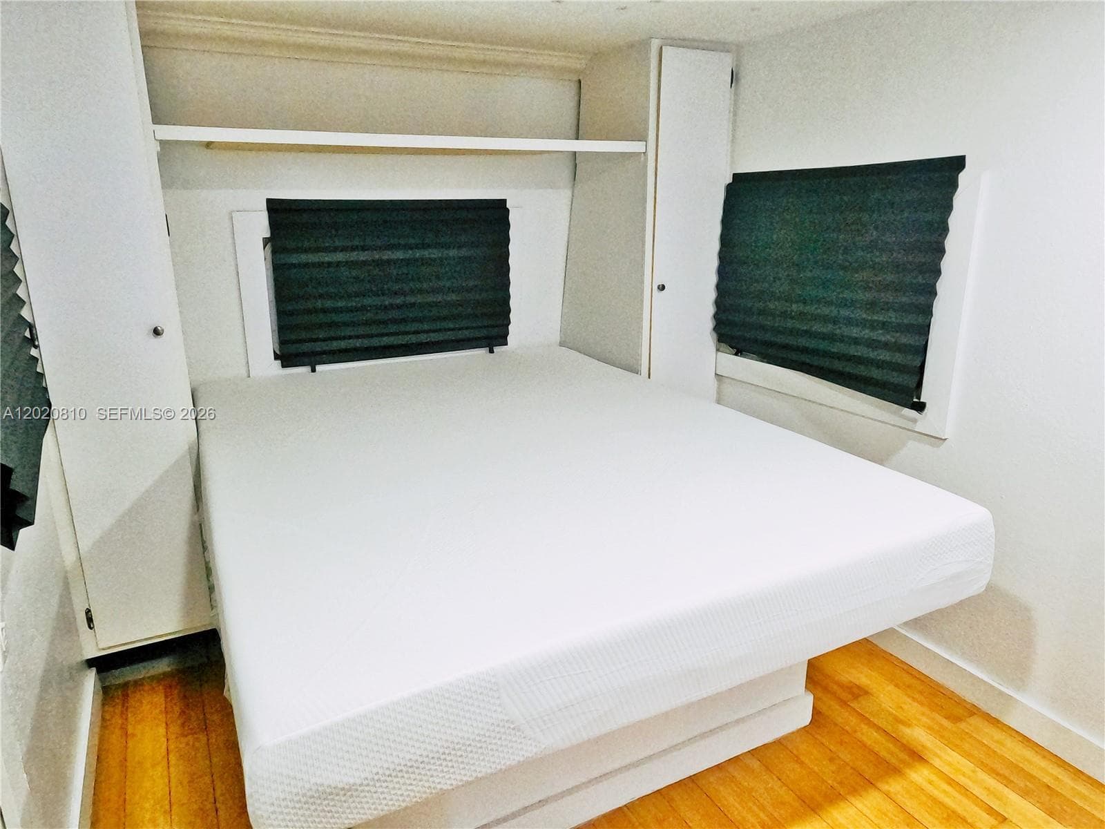 RV photo 12