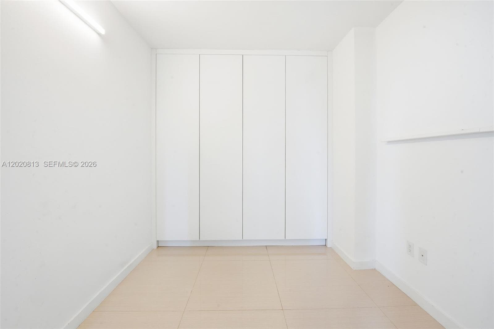 460 28th St 1801 photo 14