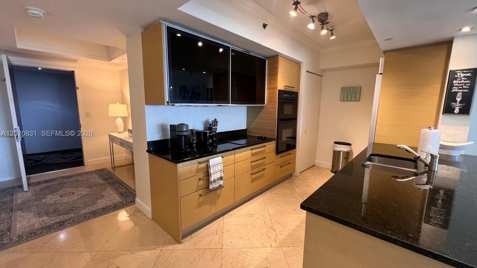 1830 S Ocean Dr 2204 photo 4