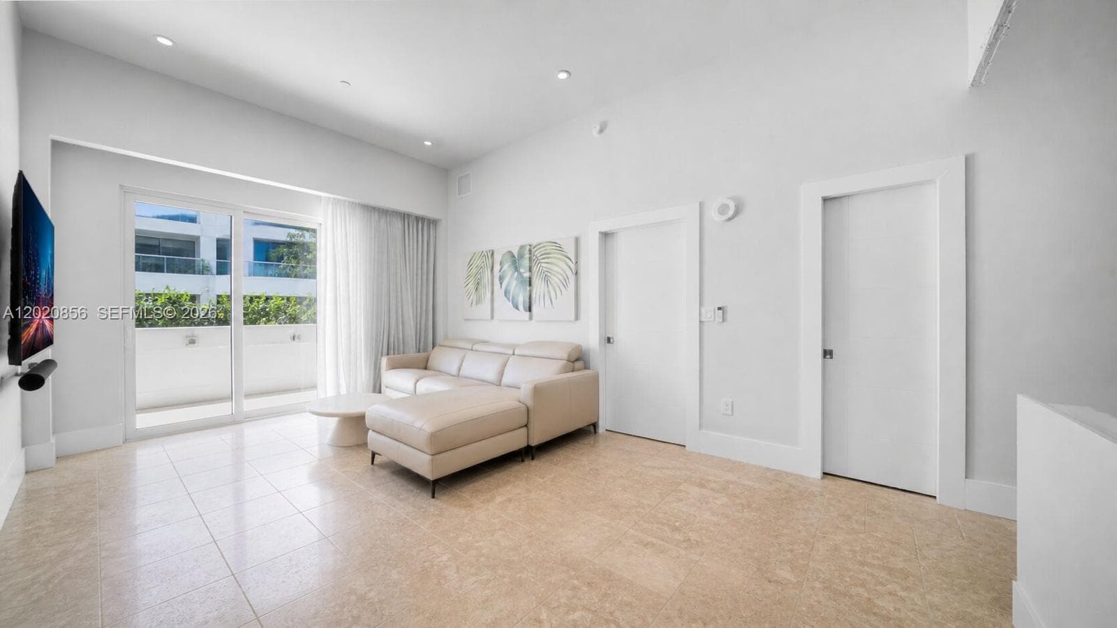 6917 Collins Ave L-107 photo 8