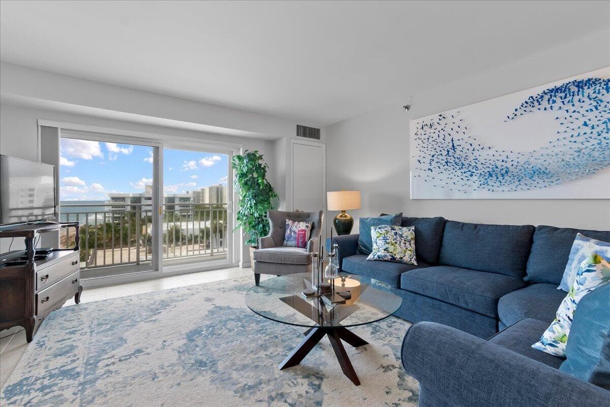 4511 S Ocean Boulevard 805 photo 2