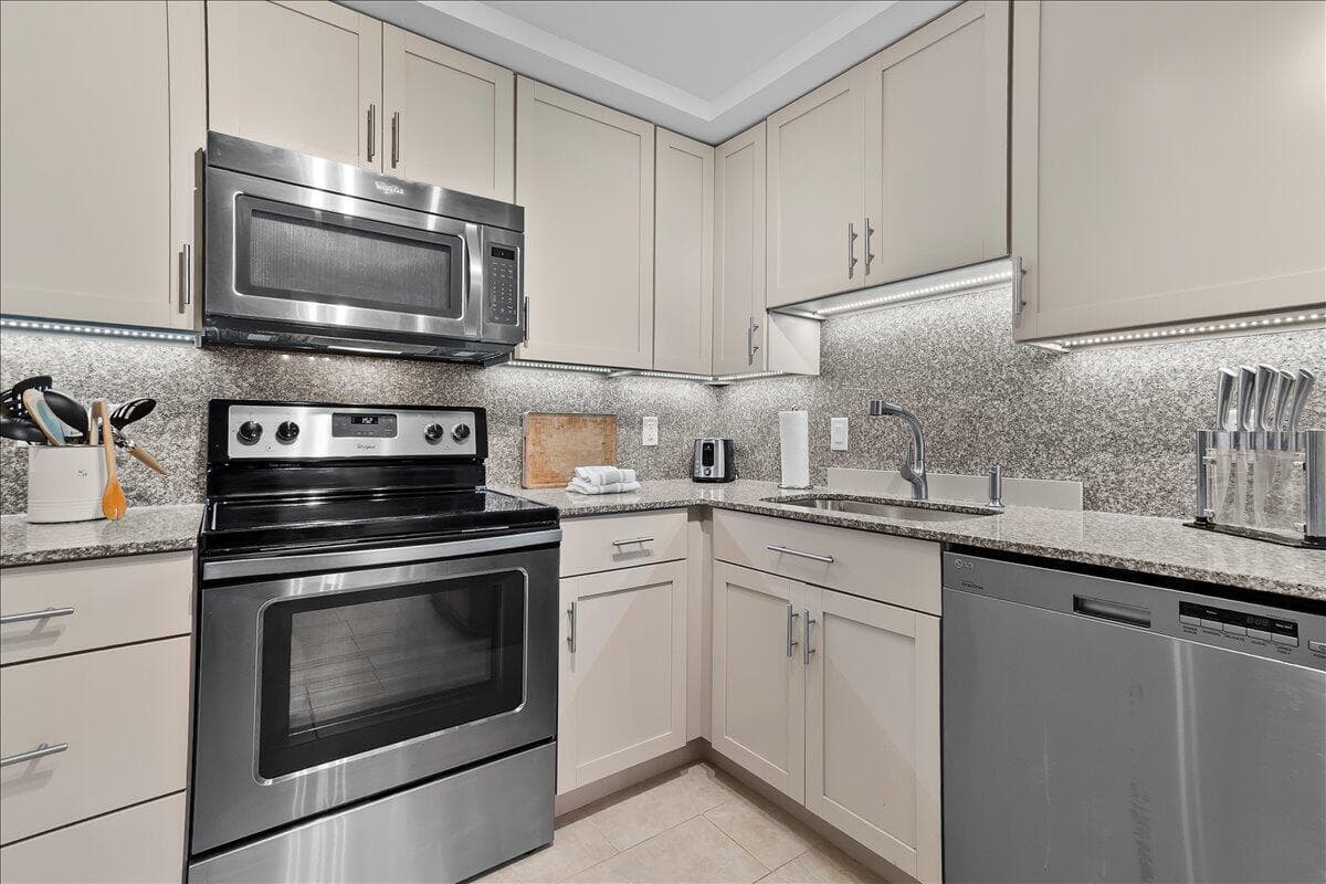 4511 S Ocean Boulevard 805 photo 8