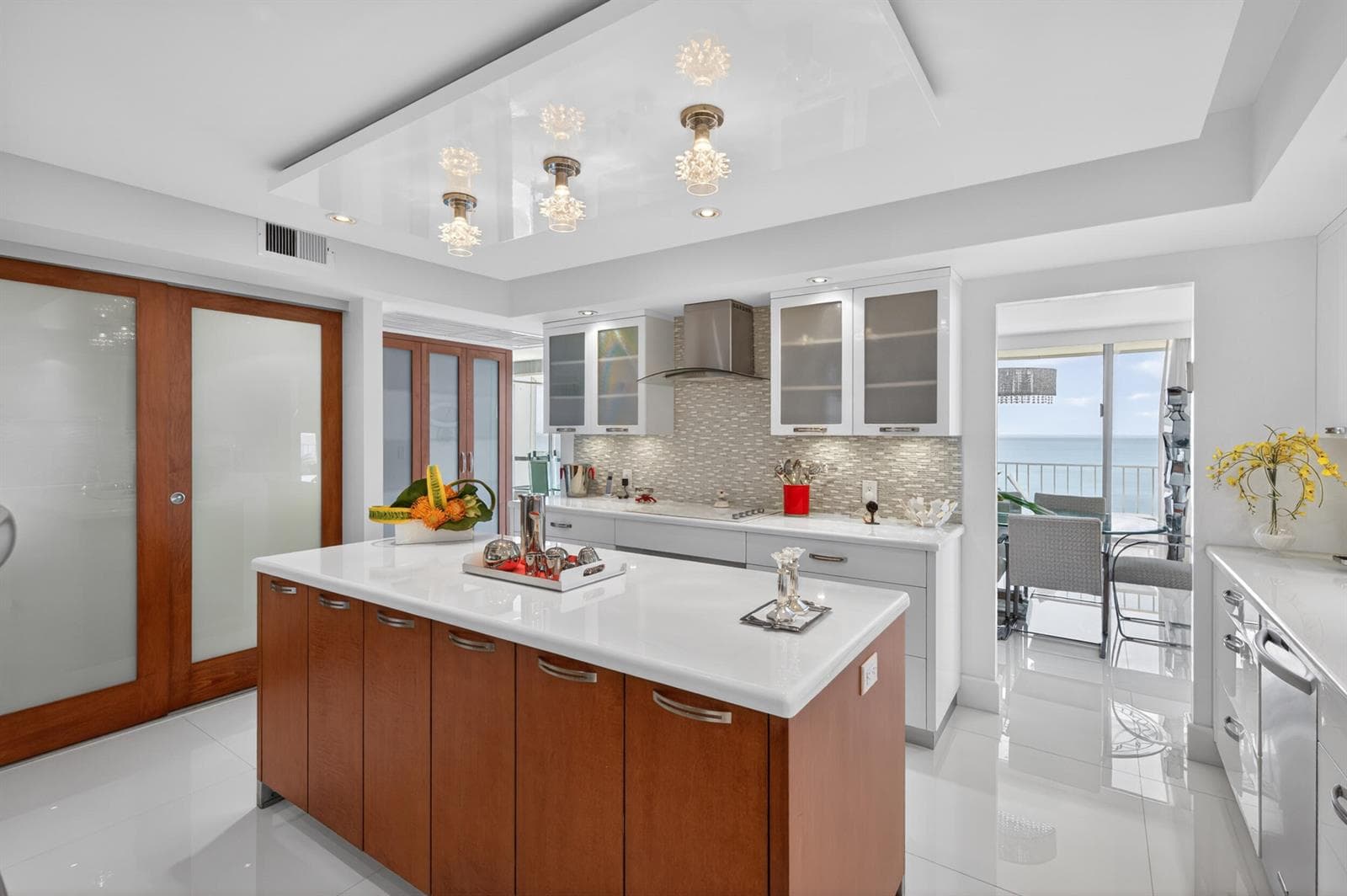 10155 Collins Avenue 1401 photo 17