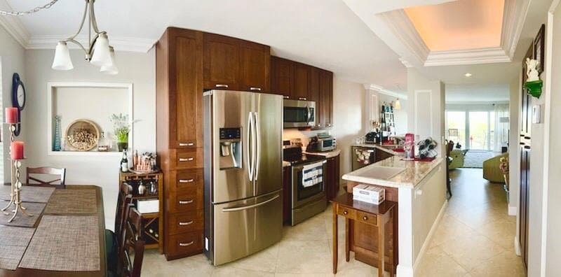 2611 N Riverside Drive Apt 703 photo 20