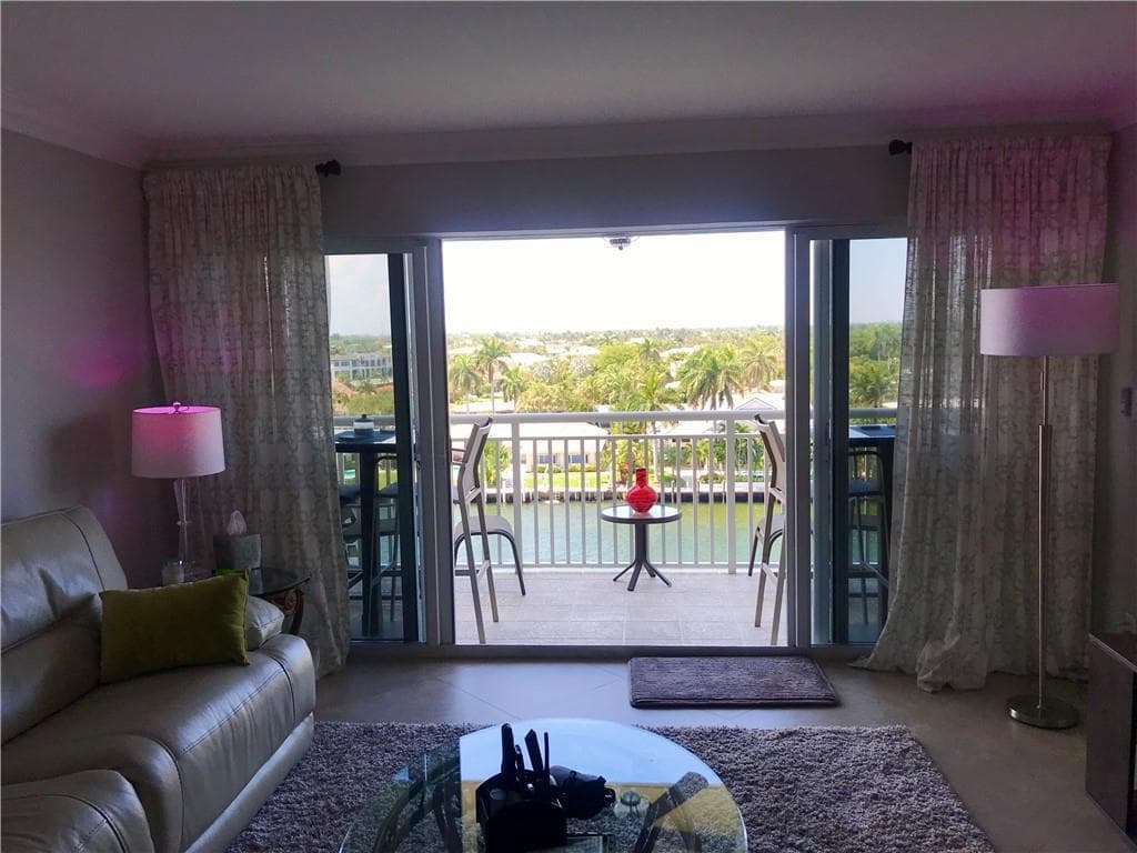 2611 N Riverside Drive Apt 703 photo 24