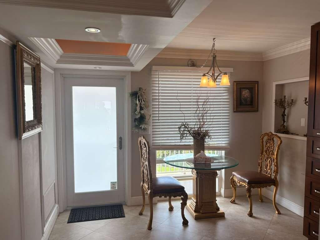 2611 N Riverside Drive Apt 703 photo 14