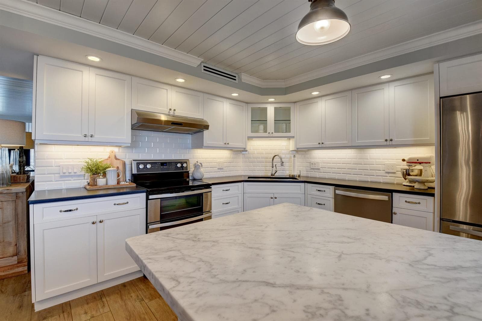 1 Harbourside Drive 3702 photo 6