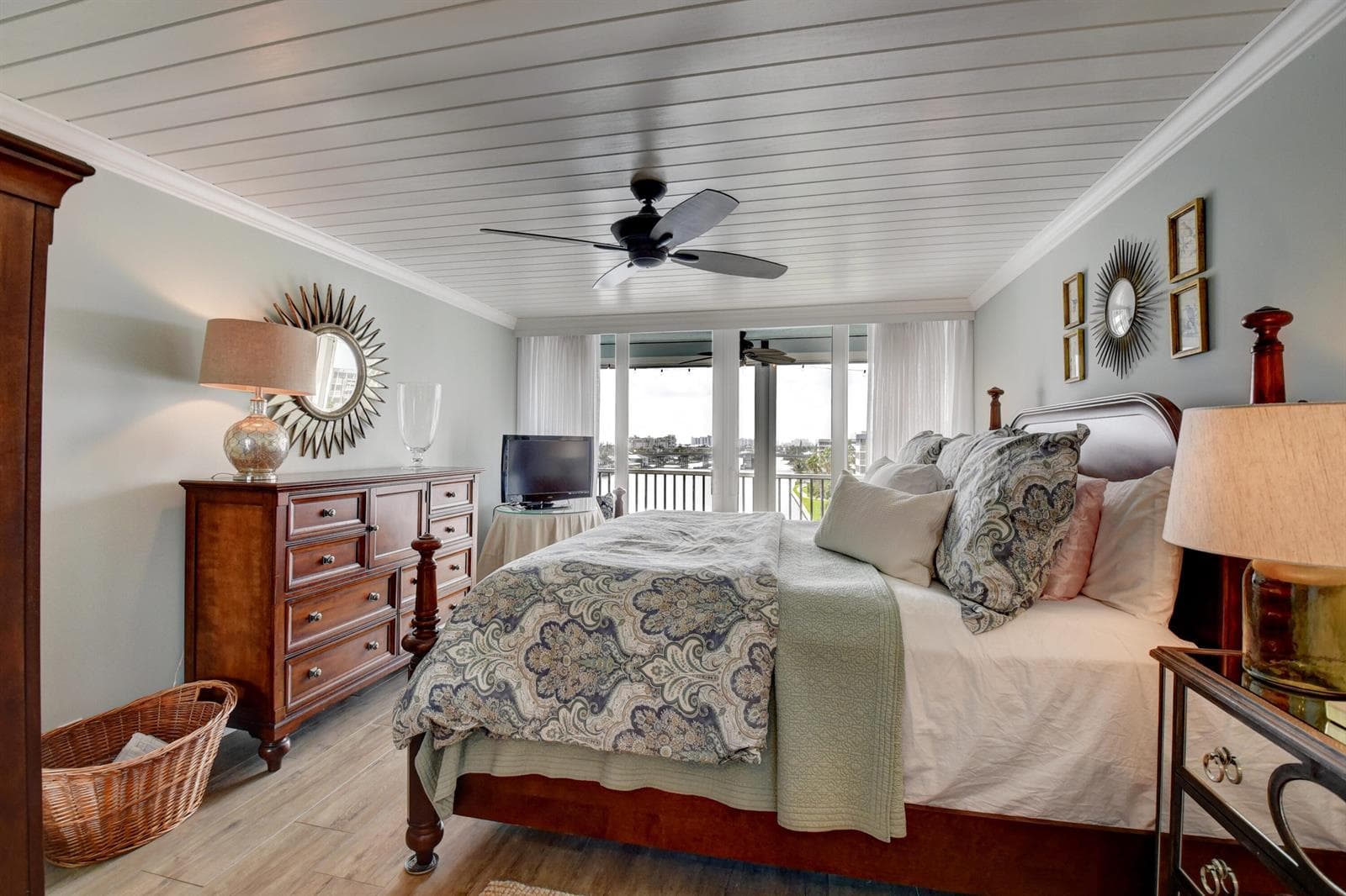 1 Harbourside Drive 3702 photo 13