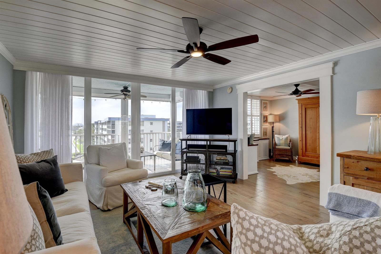 1 Harbourside Drive 3702 photo 11