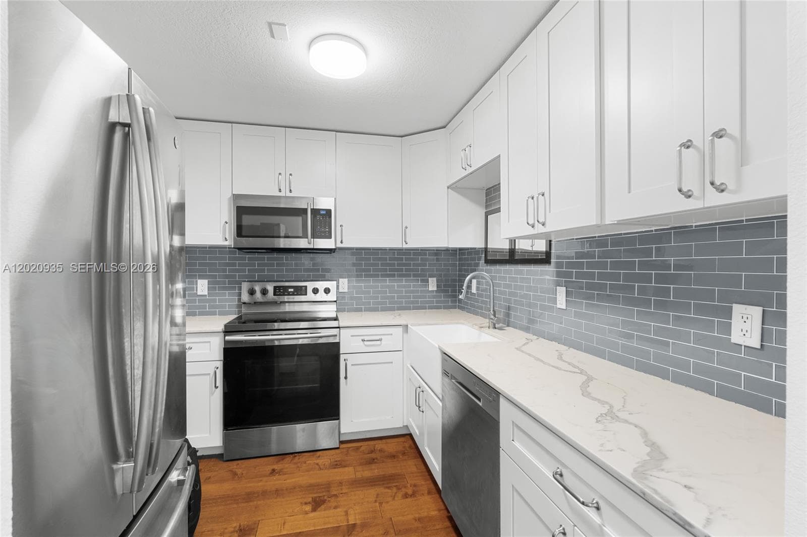 800 West Ave 527 photo 7
