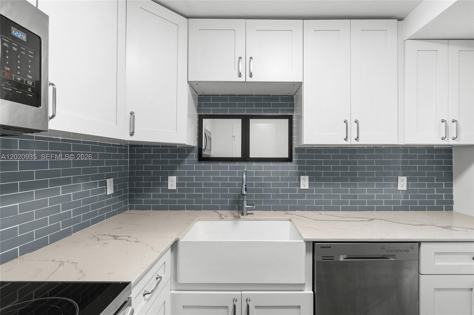 800 West Ave 527 photo 9